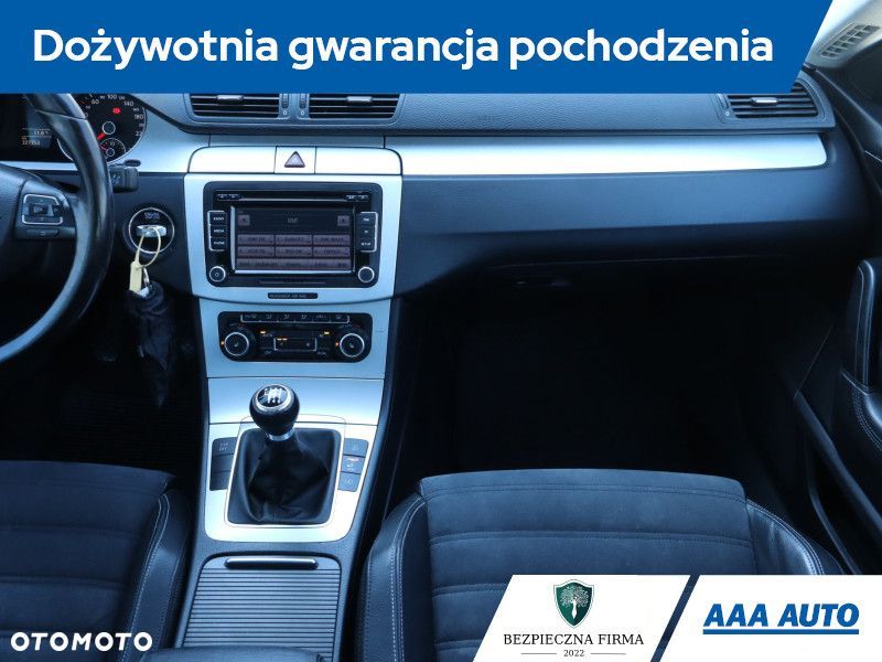 Volkswagen Passat CC - 10