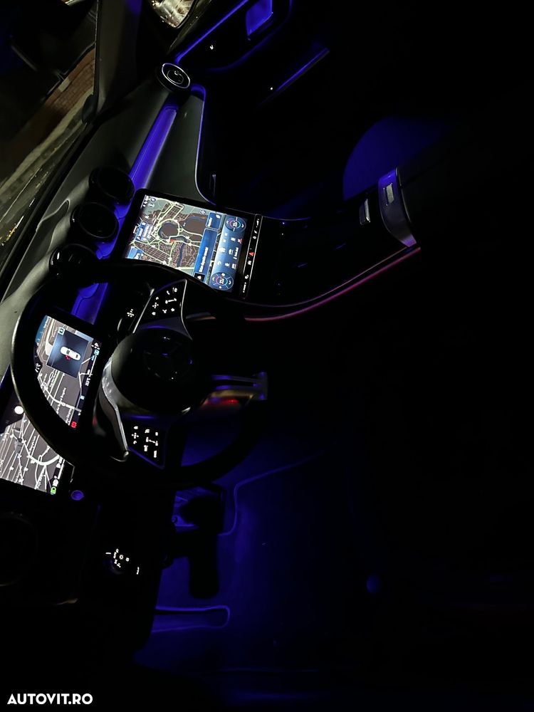 Mercedes-Benz C 300 4Matic T 9G-TRONIC Avantgarde Advanced - 13