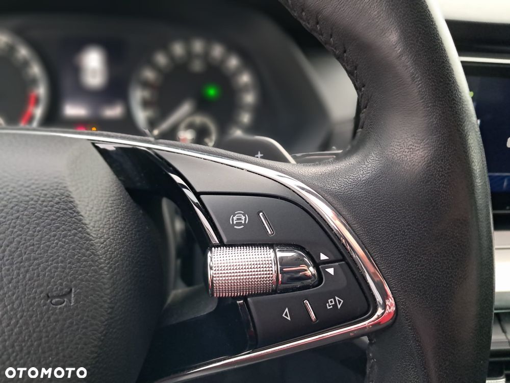 Skoda Octavia 2.0 TDI Ambition DSG - 20