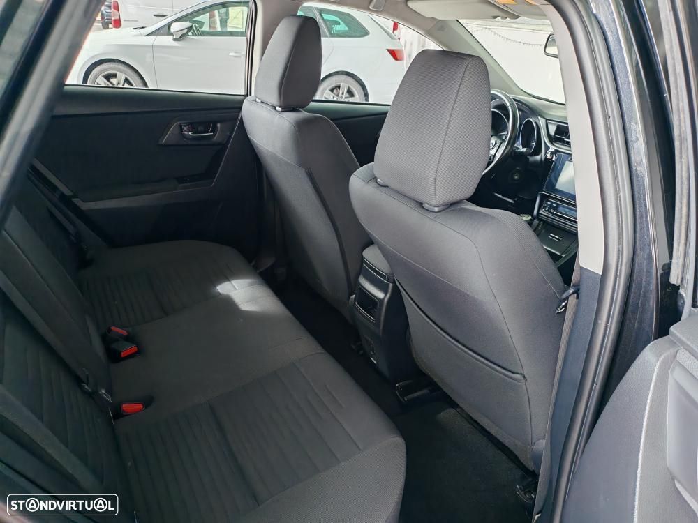 Toyota Auris Touring Sports 1.4 D-4D Comfort+Pack Sport - 13