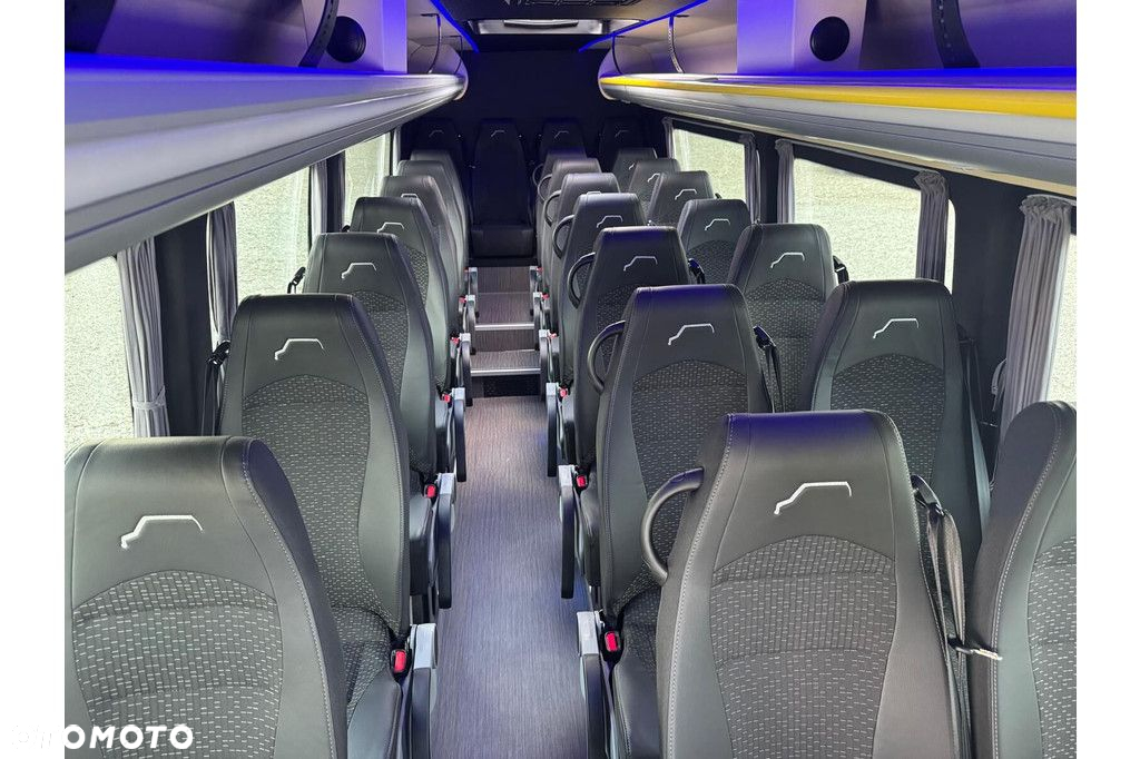 Mercedes-Benz Sprinter 519 - 11