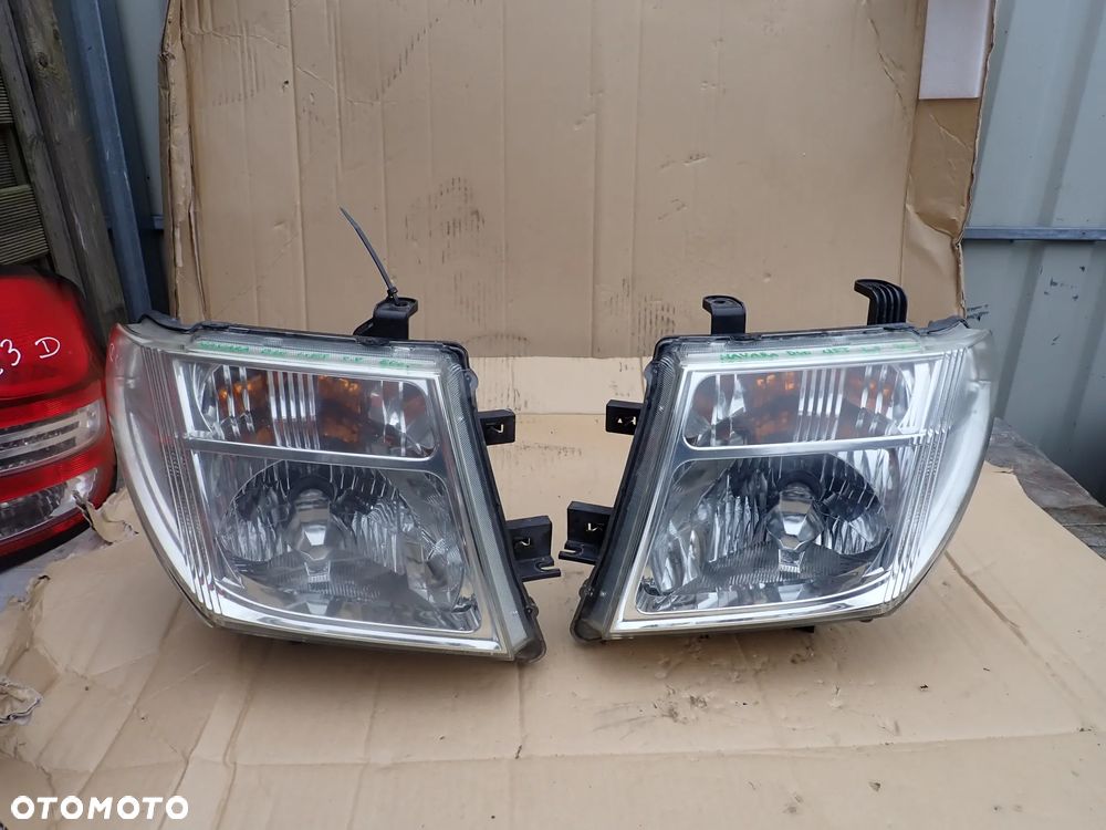 NISSAN NAVARA D40 LIFT LAMPY PRZÓD LEWA PRAWA - 1