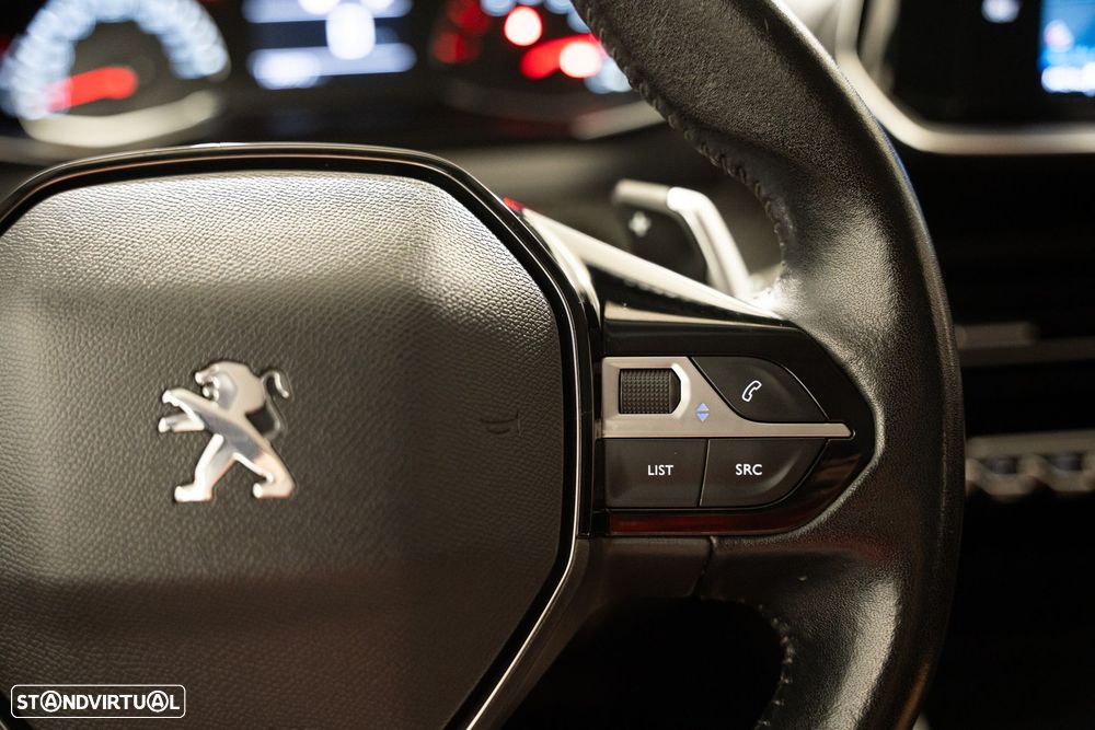 Peugeot 2008 1.2 PureTech Active EAT8 - 21