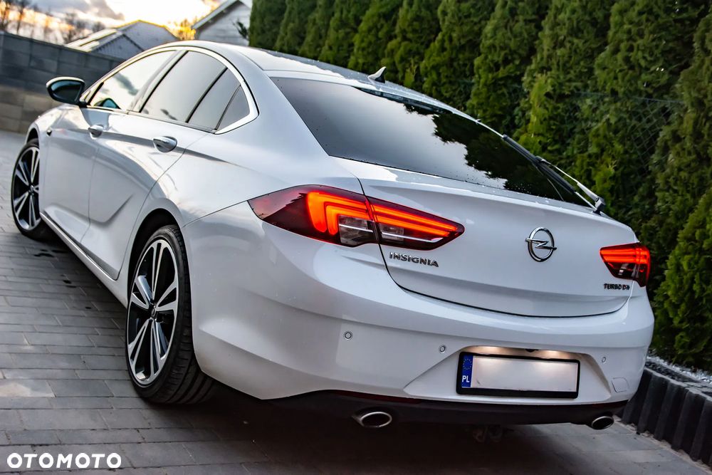 Opel Insignia 2.0 CDTI 4x4 Innovation S&S - 4
