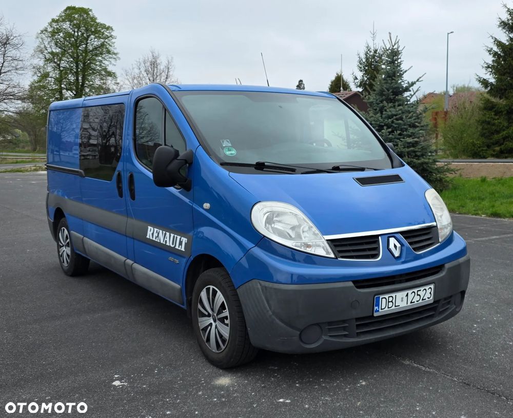 Renault TRAFIC - 1