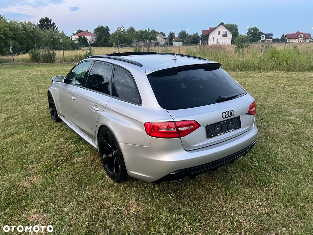 Audi RS4 Avant - 24