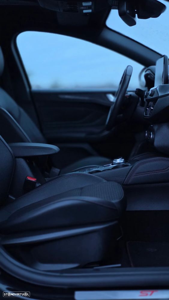 Ford Focus SW 1.0 EcoBoost ST-Line X Aut. - 26