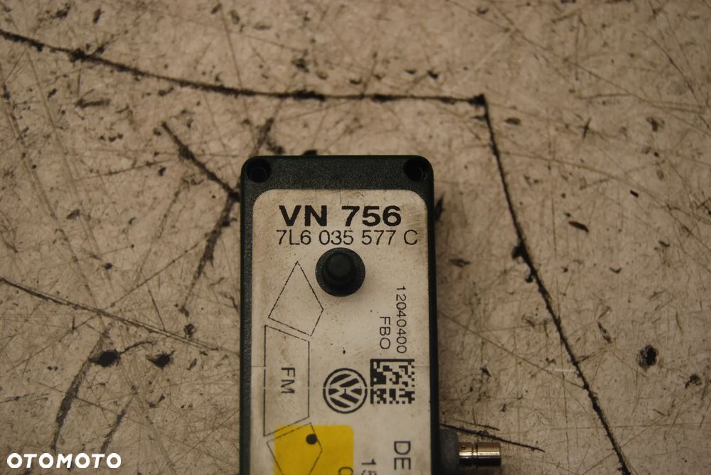 WZMACNIACZ ANTENOWY MODUŁ 7L6035577 VW TOUAREG I 7L6035577C - 4