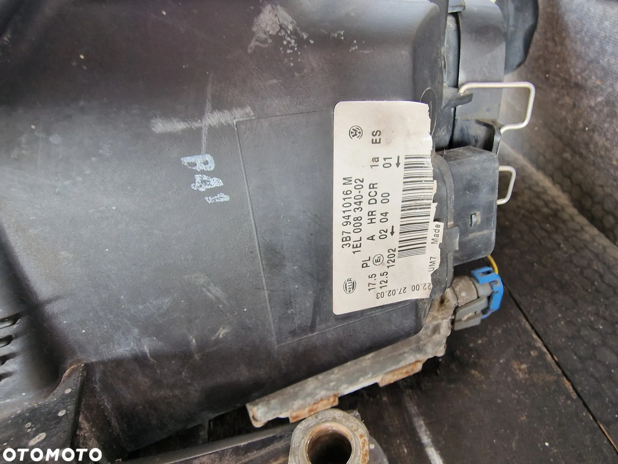LAMPA PRZÓD PRAWA LEWA VW PASSAT B5 Lift Xenon 3B7 - 8