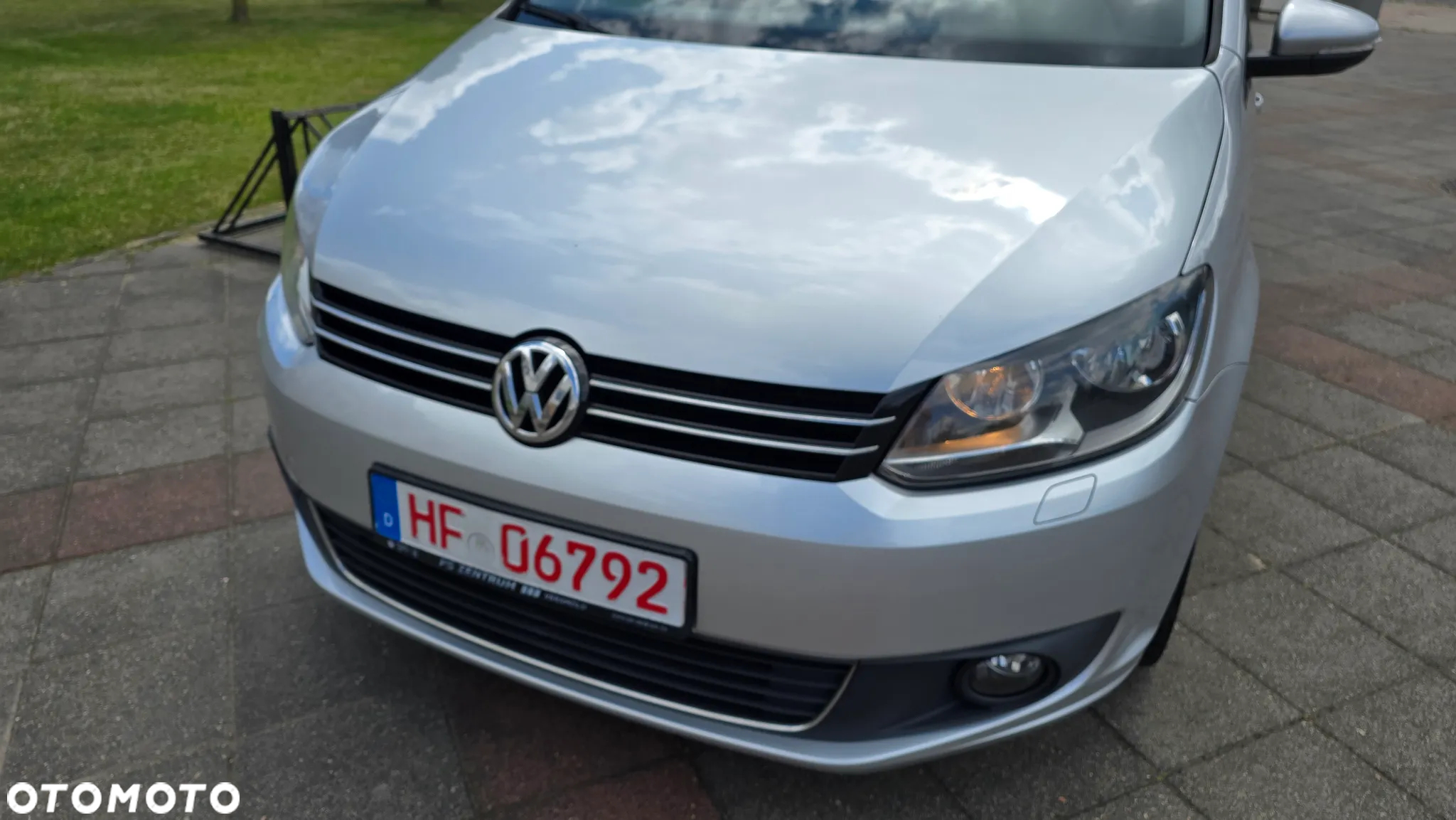 Volkswagen Touran 2.0 TDI DPF BlueMotion Technology Comfortline - 27