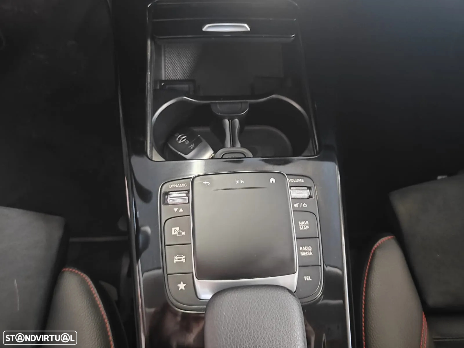 Mercedes-Benz A 220 Limousine d 8G-DCT AMG Line - 40