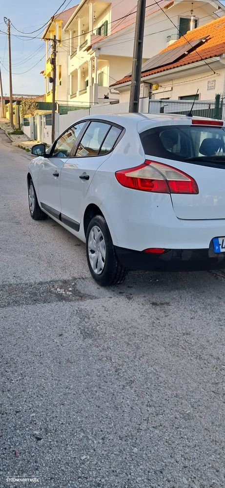Renault Mégane 1.5 dCi Confort - 3