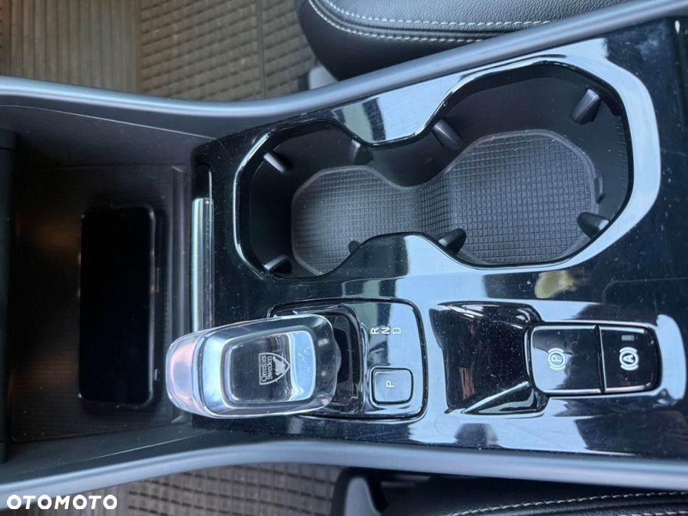 Volvo XC 40 - 30