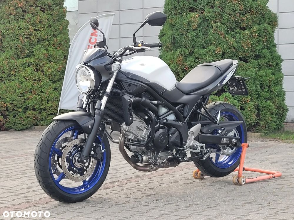 Suzuki SV