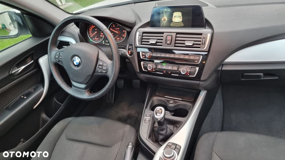 BMW Seria 1 114d Sport Line - 11
