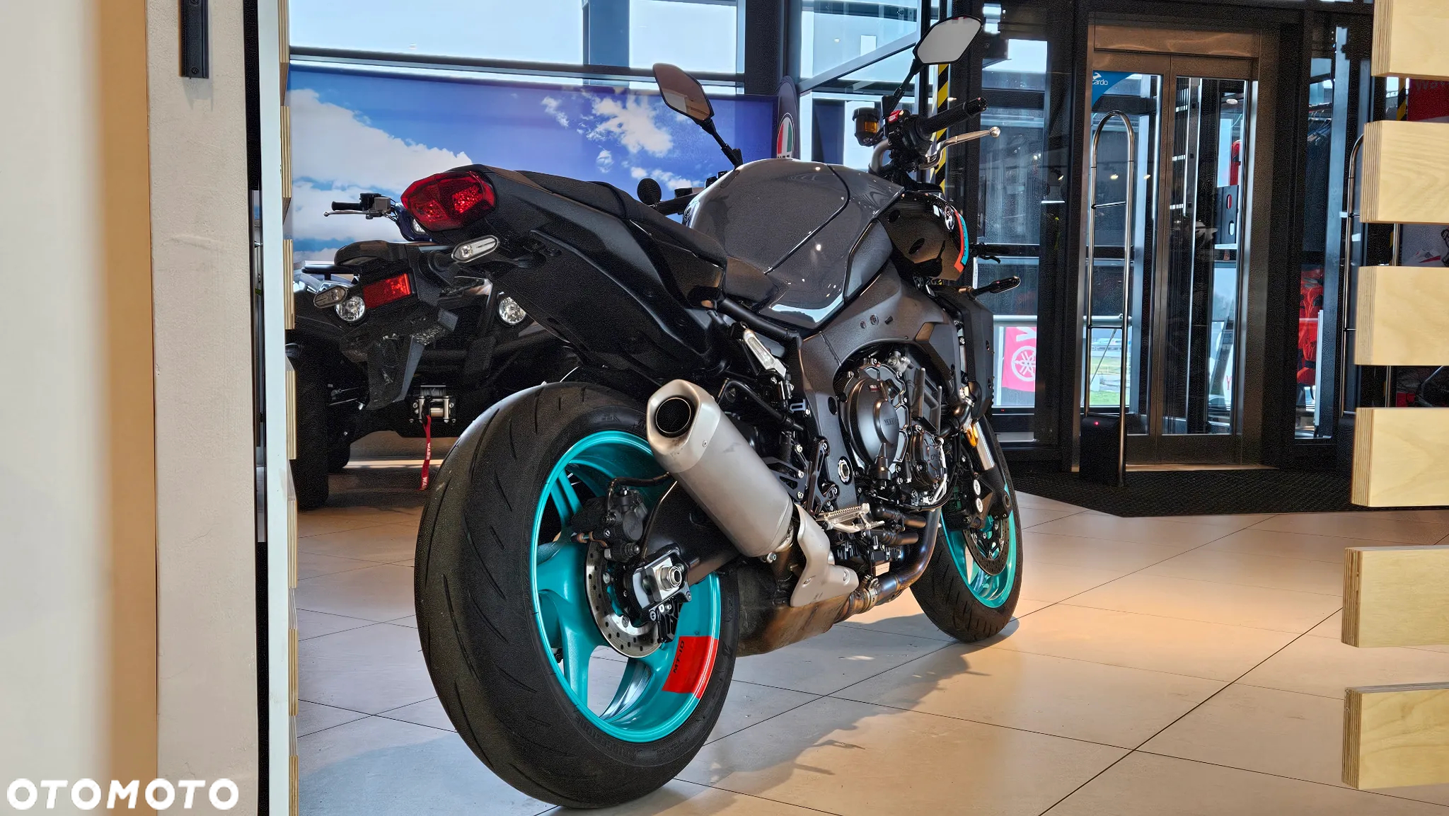 Yamaha MT - 9