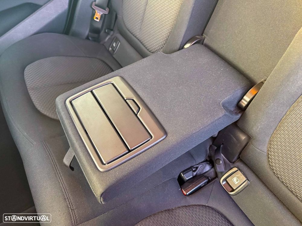 BMW X1 16 d sDrive Advantage - 27