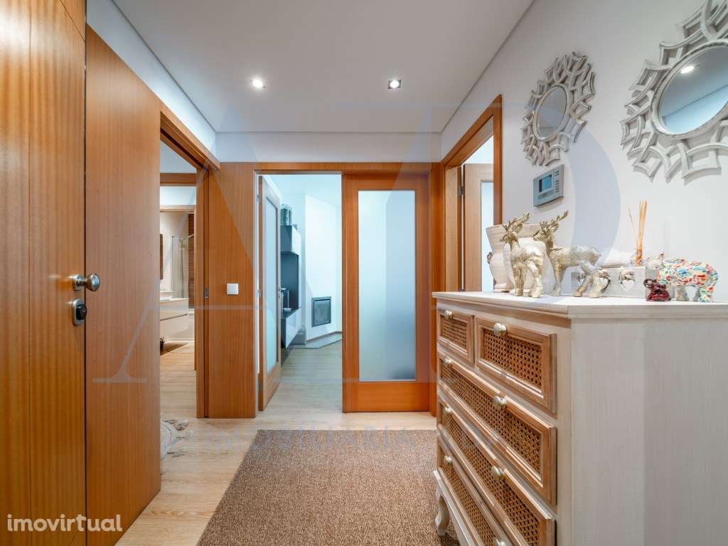 Apartamento T2 Premium com terraço, varanda e garagem fechada - jun... - Grande imagem: 2/24