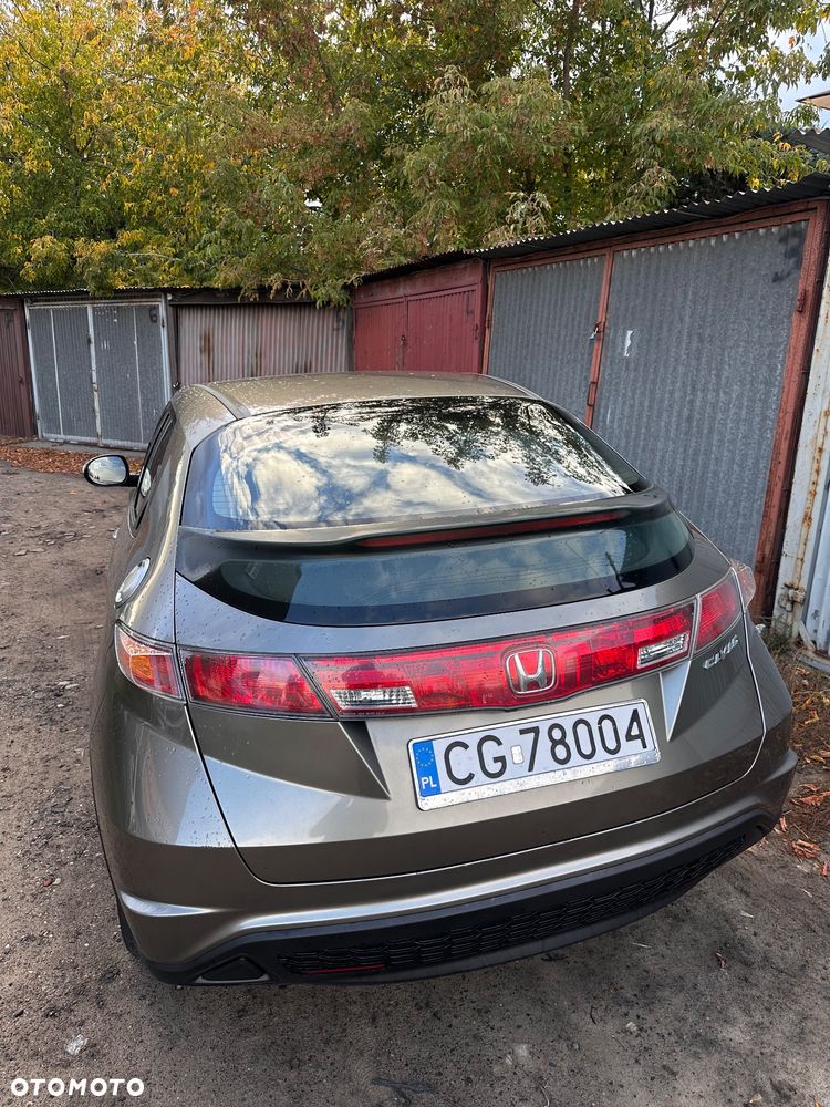 Honda Civic 2006 photo 2