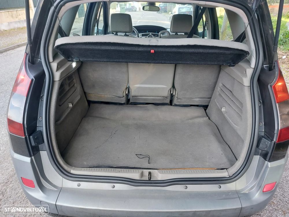 Renault Scénic 1.5 dCi Confort Privilége - 6