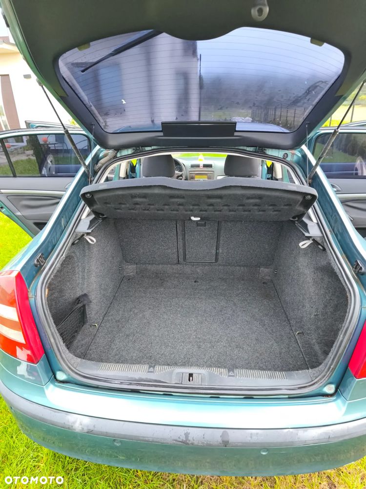 Skoda Octavia 2.0 FSI Elegance - 17