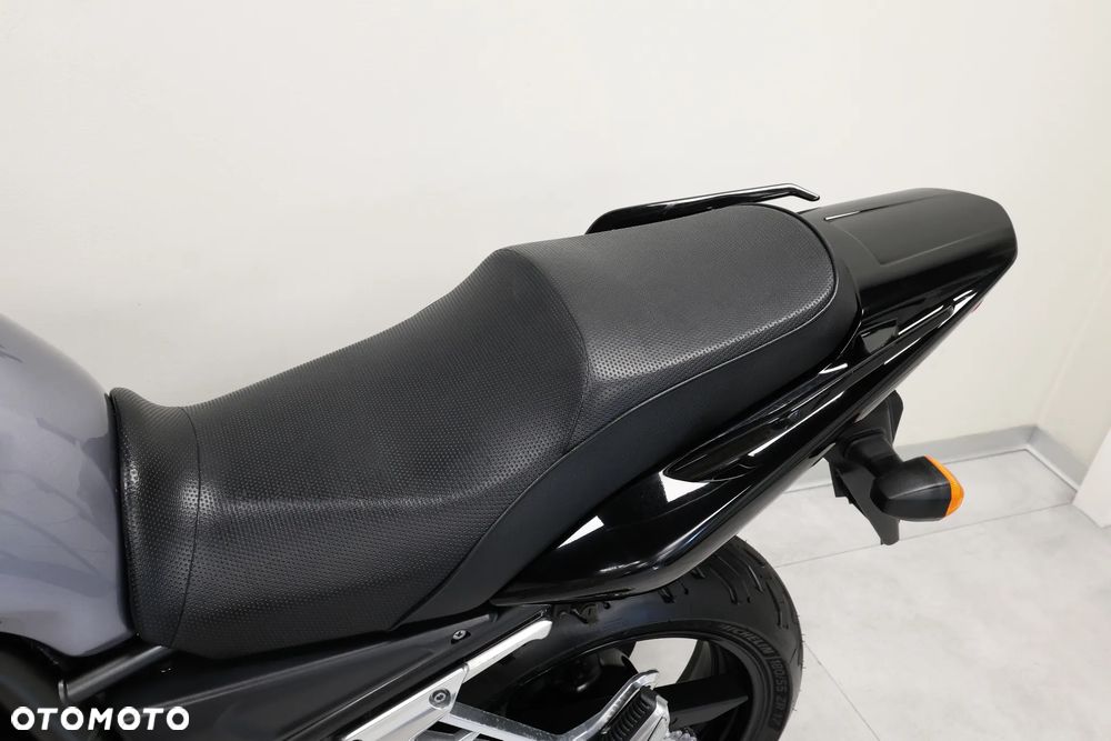 Yamaha FZS - 15