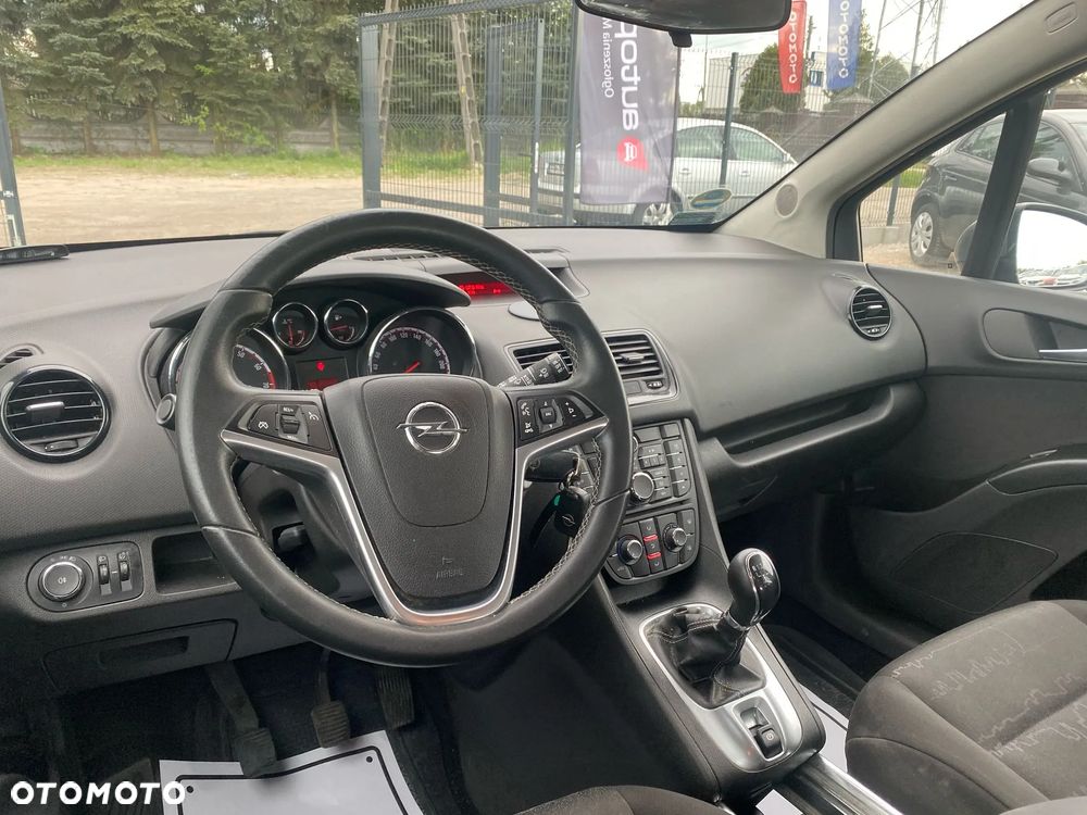 Opel Meriva - 15