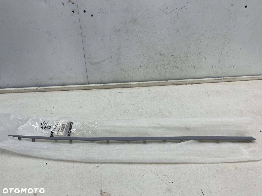 Listwa Renault Clio 4 IV 12-20r. NOWA prawa przednia dolna listewka ozdobna nakładki drzwi - 1