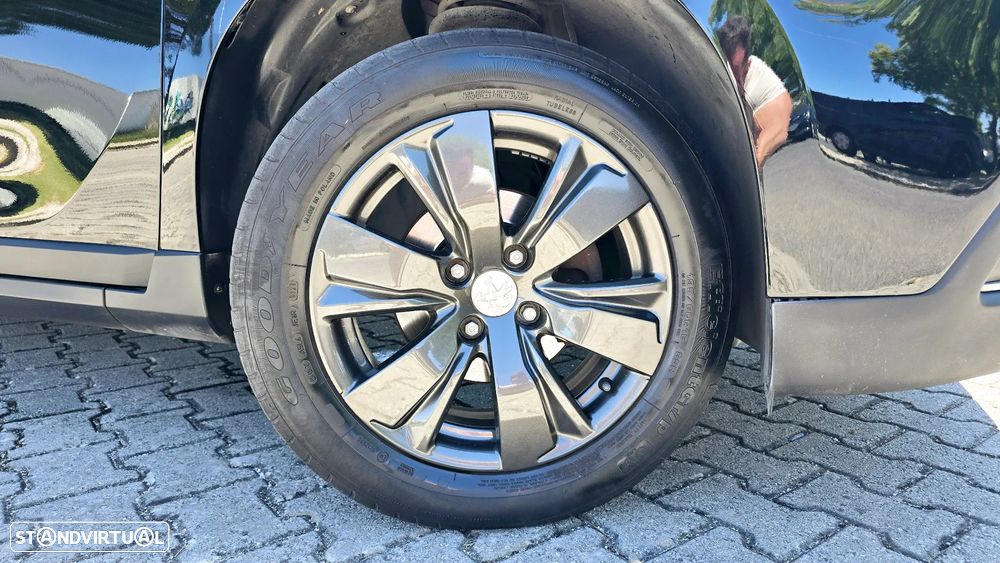 Peugeot 2008 1.6 e-HDi Allure - 16