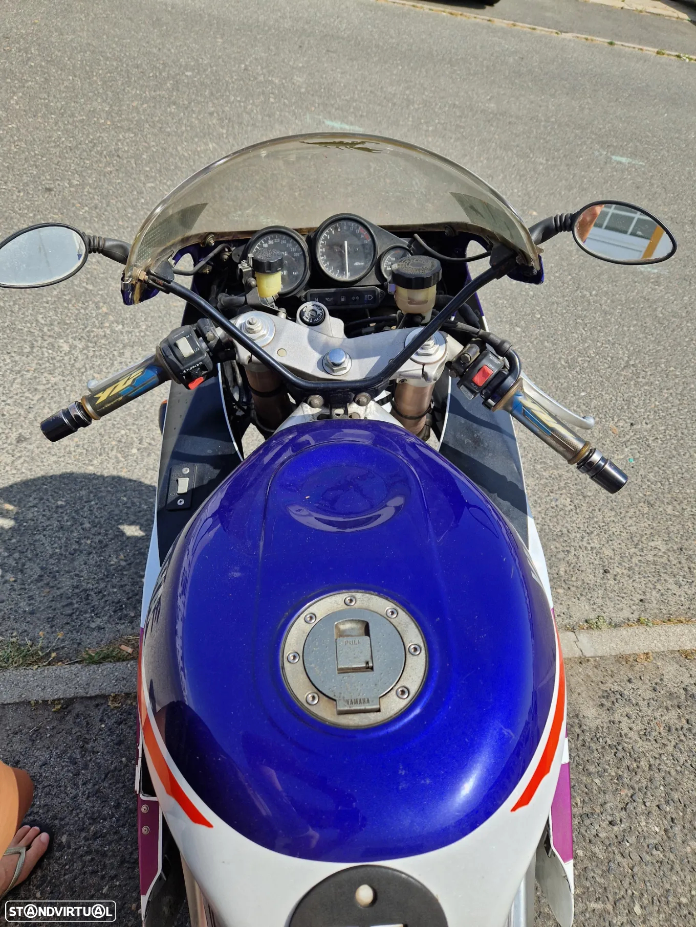 Yamaha YZF - 3