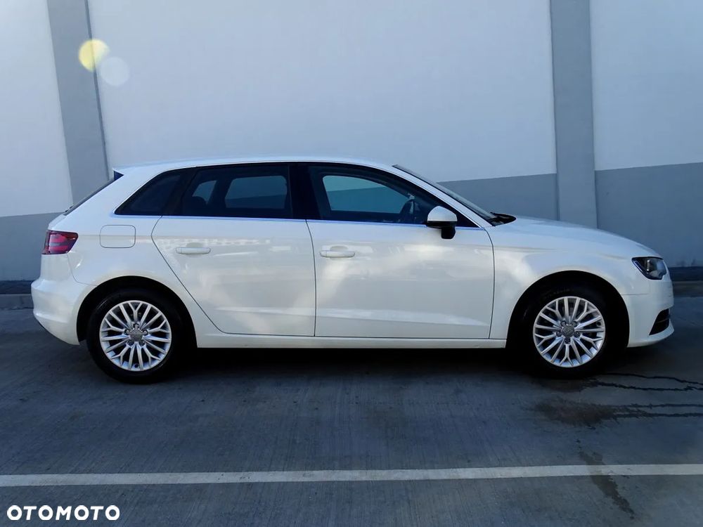 Audi A3 Sportback 2.0 TDI - 4