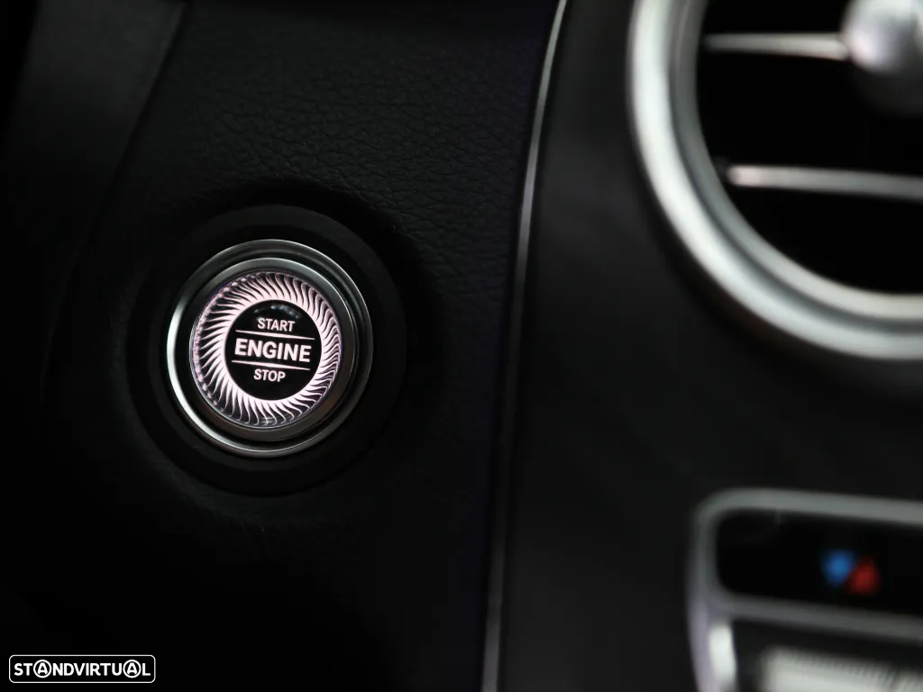 Mercedes-Benz C 300 e Avantgarde - 16