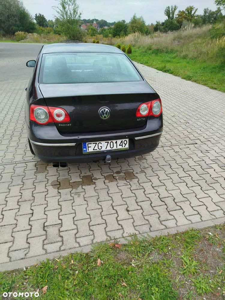 Volkswagen Passat 2.0 TDI DPF Comfortline - 4