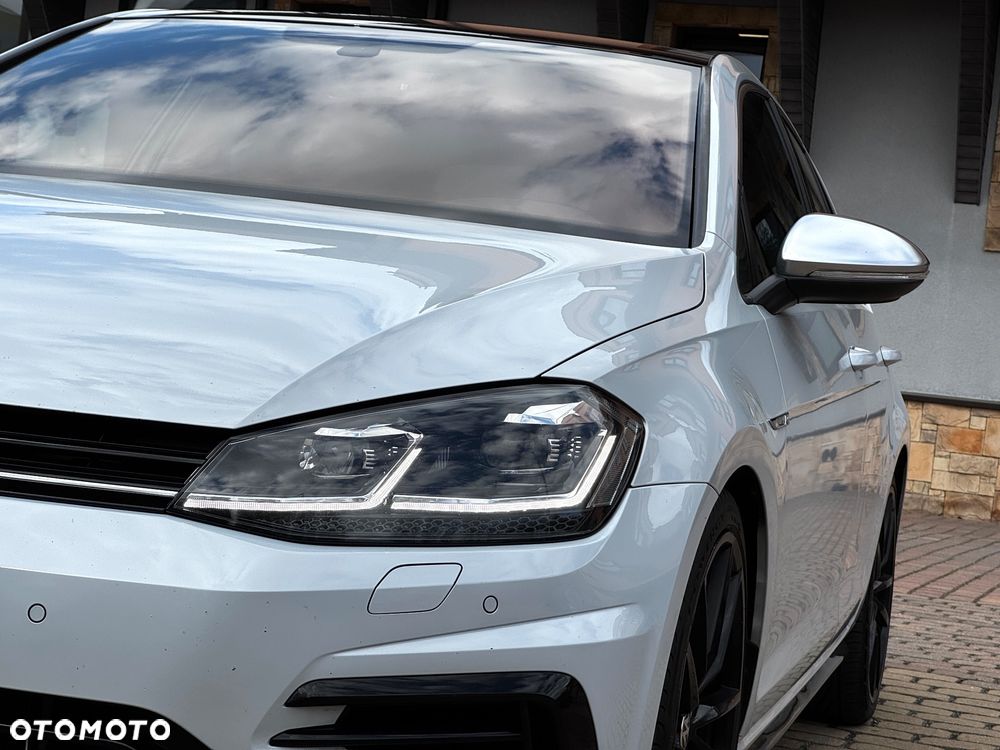 Volkswagen Golf - 39