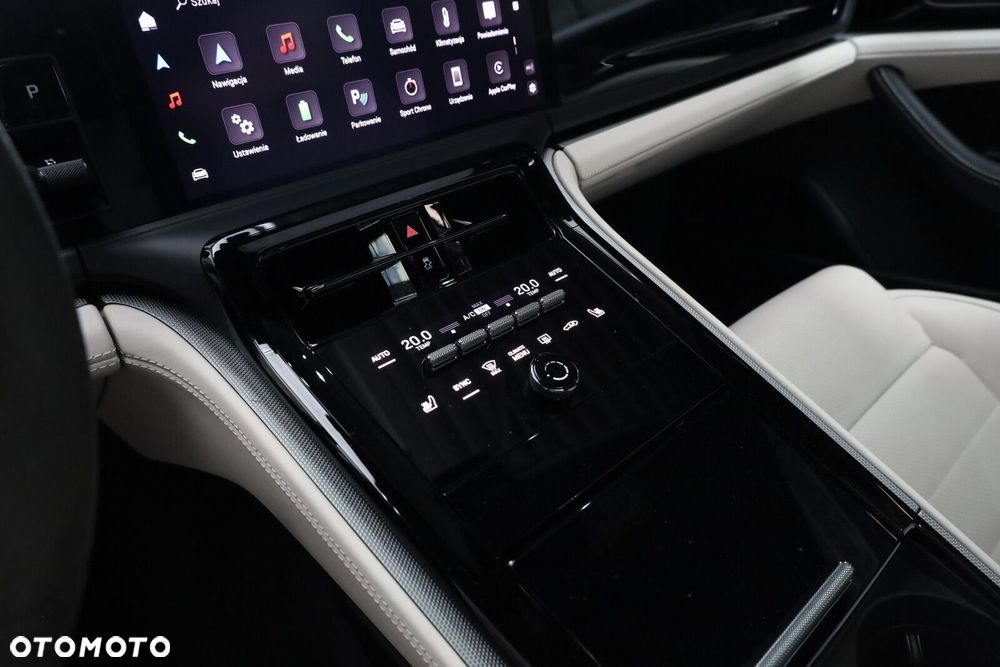 Porsche Panamera - 15