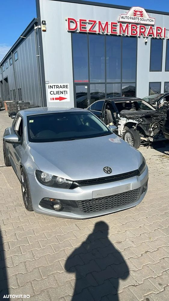 Dezmembram Volkswagen Scirocco 2.0 TDI DSG an fabr. 2010 - 1