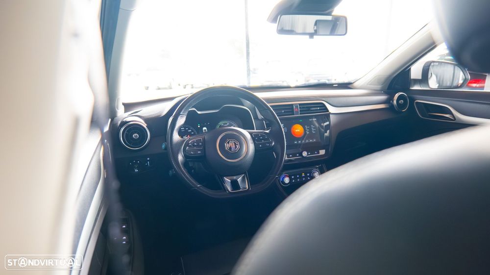 MG ZS EV Luxury - 22