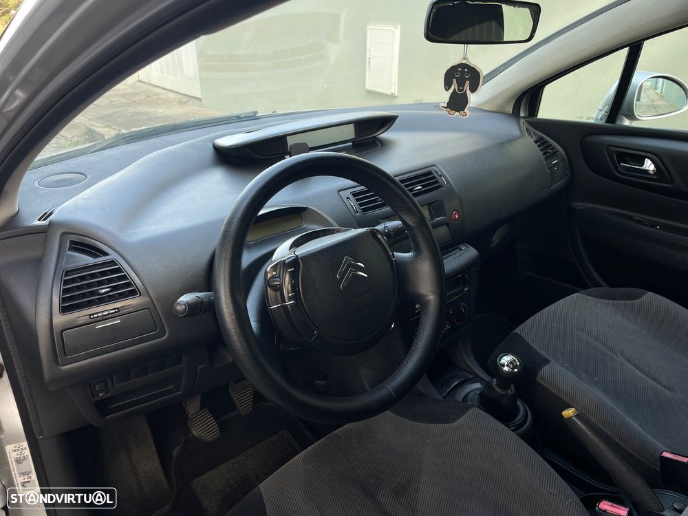 Citroën C4 1.6 HDi Advance - 5