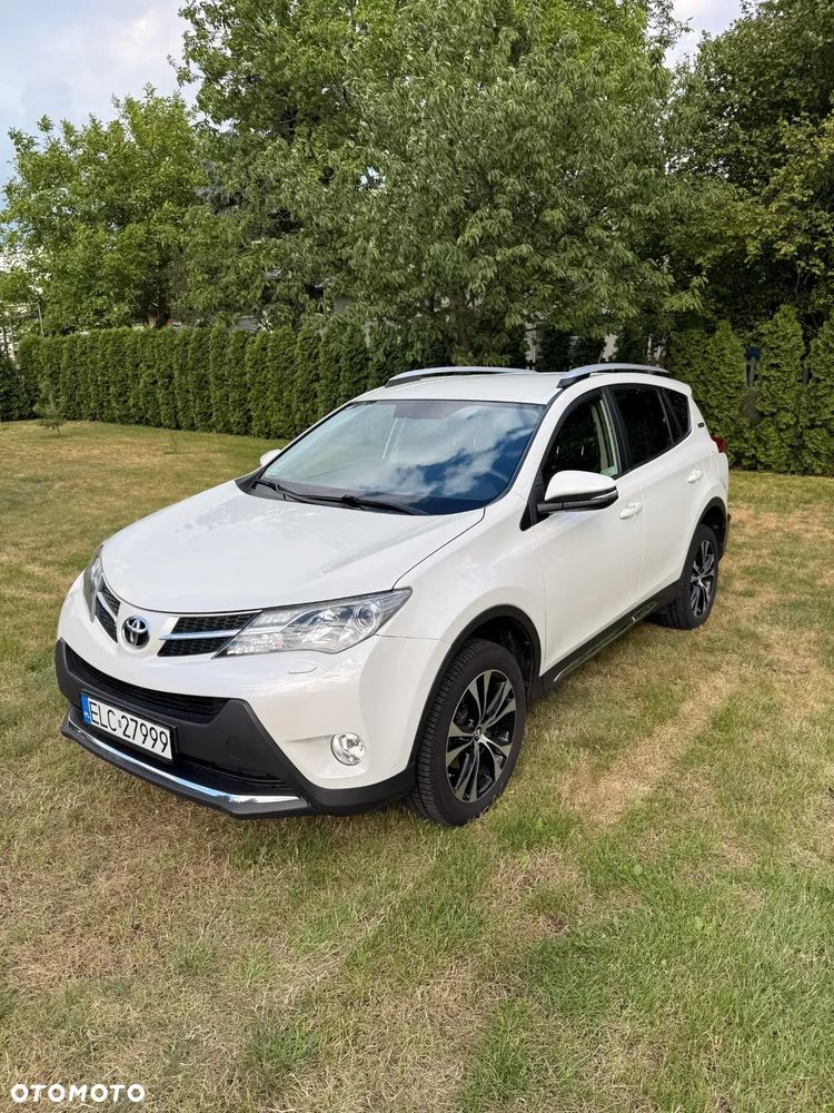 Toyota RAV4 - 1