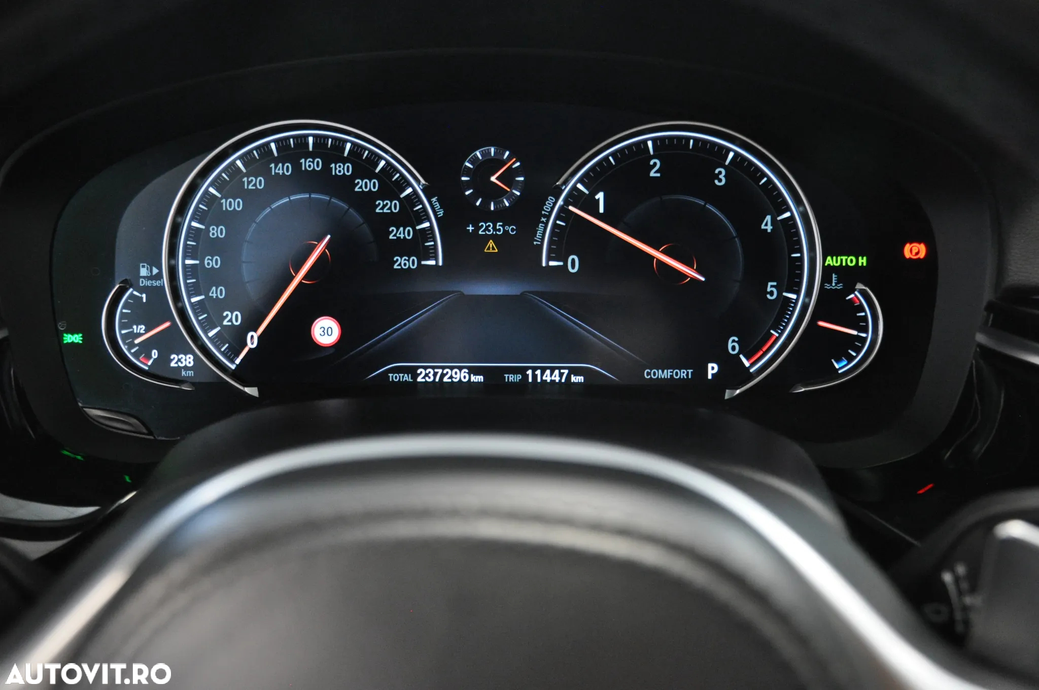 BMW Seria 5 540d xDrive AT - 15