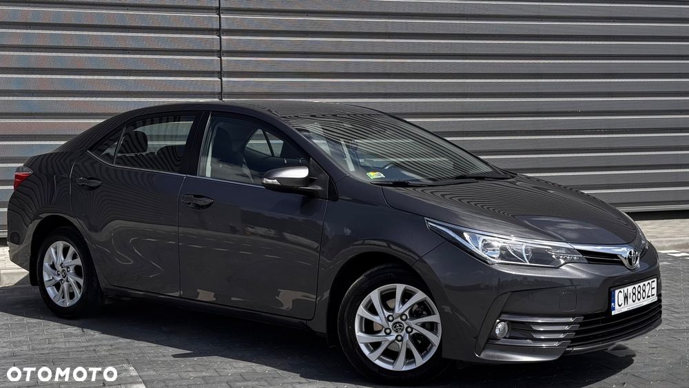 Toyota Corolla 1.6 Premium - 9
