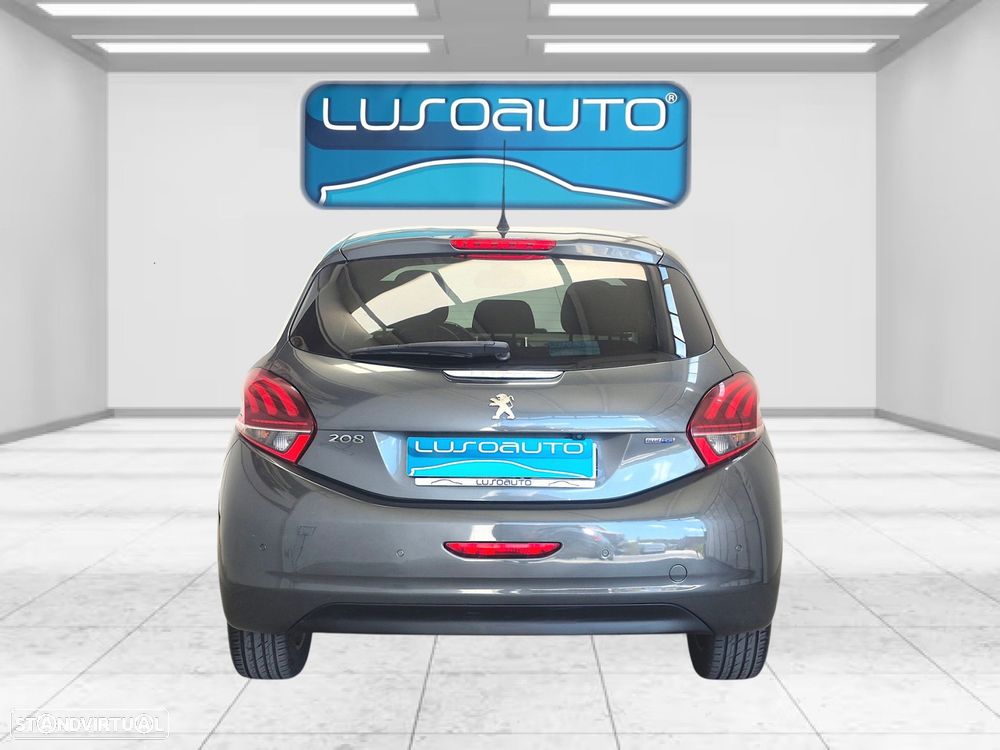 Peugeot 208 1.6 BlueHDi Style — fotografia 5