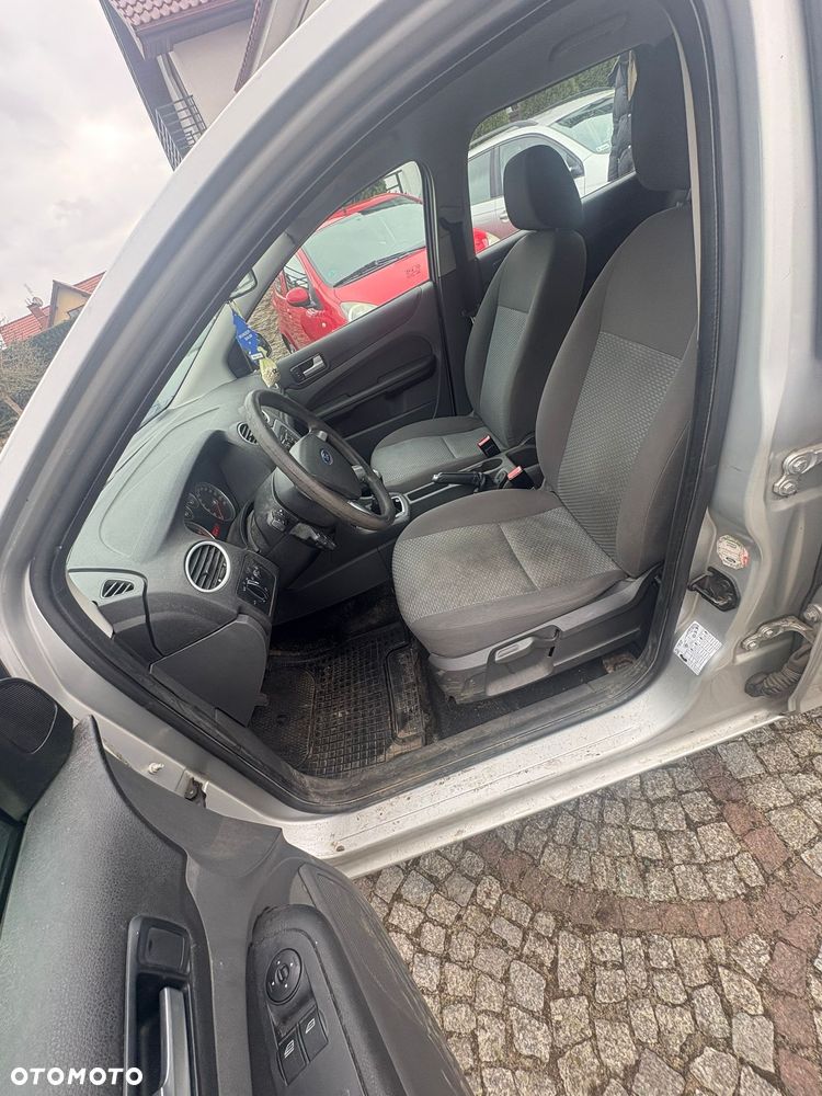 Ford Focus 1.8 TDCi Ambiente - 12