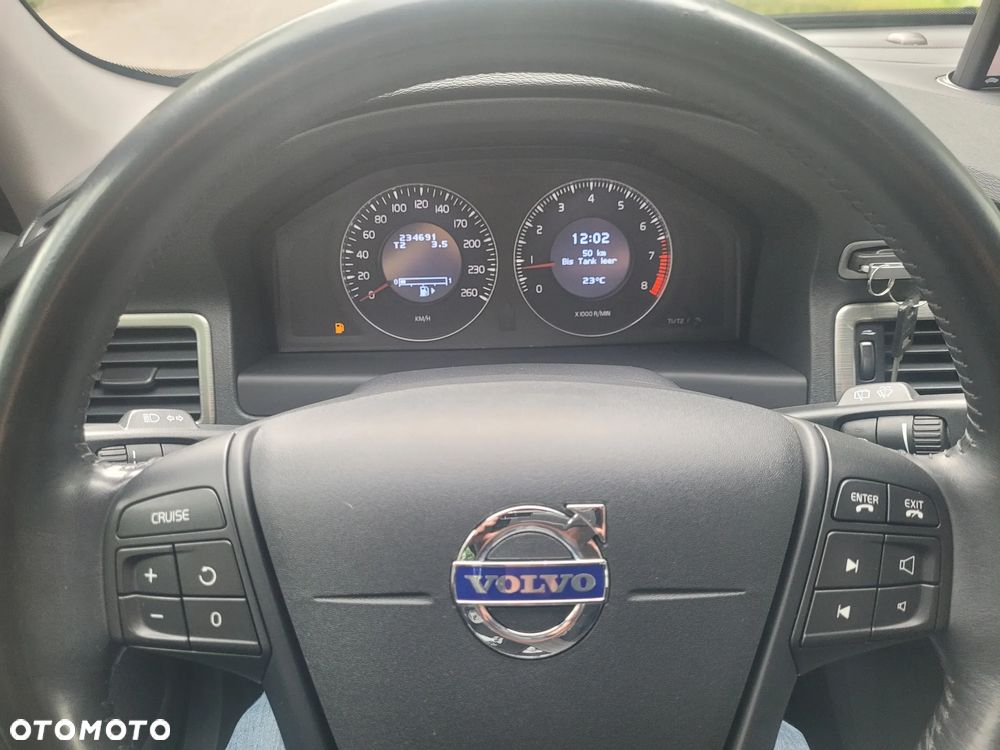 Volvo V70 2.0 - 15