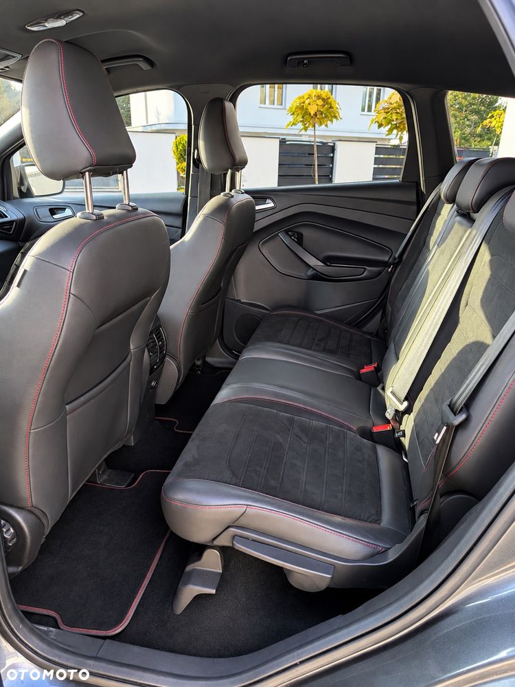 Ford Kuga - 17
