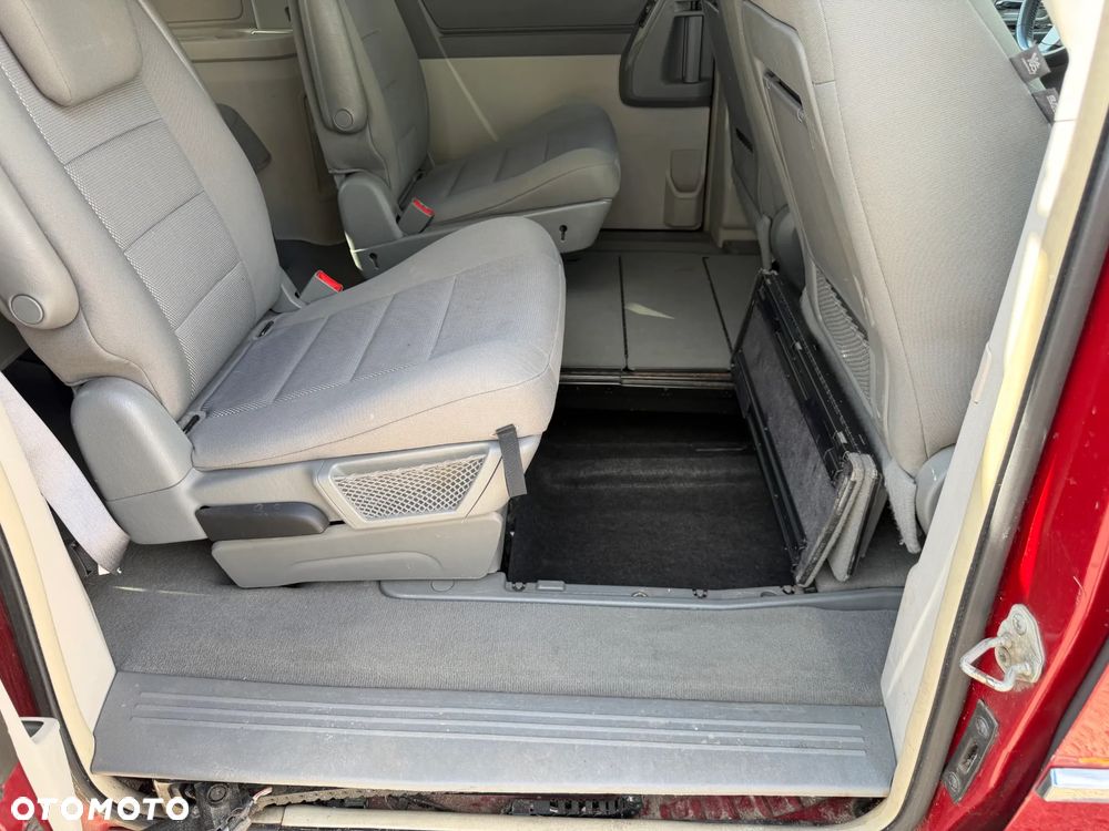 Chrysler Grand Voyager 2.8 CRD Touring - 29