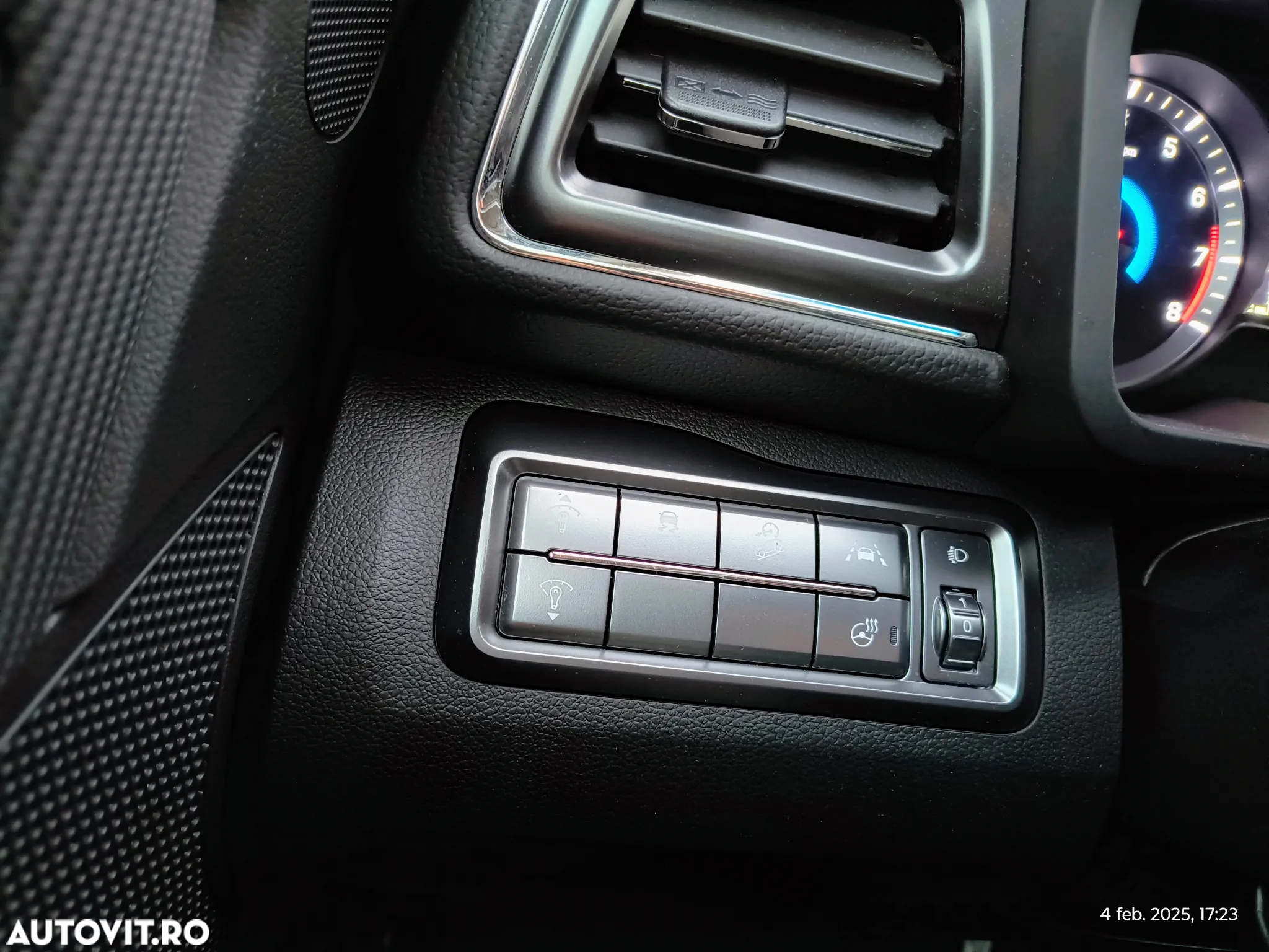 SsangYong Tivoli Grand 1.5 GDI  Turbo STYLE - 13