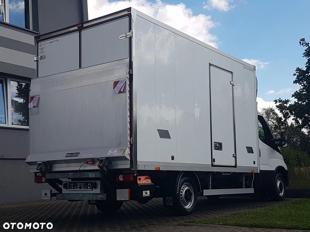 Iveco DAILY WINDA 35S16 8EP KONTENER KLIMA 4,21x2,10x2,23 KRAJOWY 3,0-160KM MANUAL 6-BIEGÓW - 27