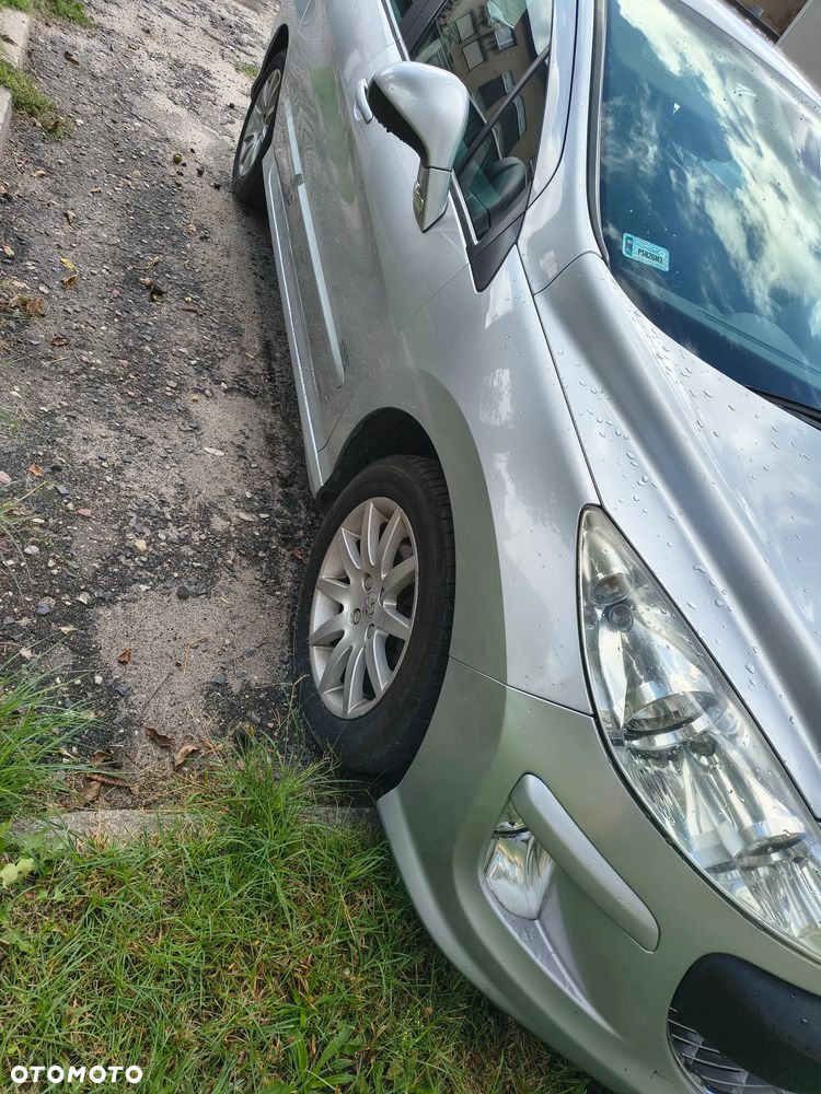 Peugeot 308 1.6 Premium - 3