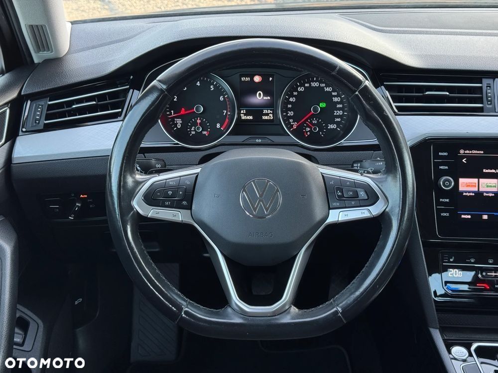 Volkswagen Passat 2.0 TSI Business DSG - 11